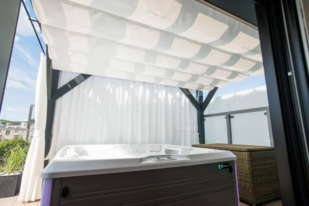 Luksusowy Penthouse Z Jacuzzi I Widokiem Na Morze Apartment Gdynia Exterior photo